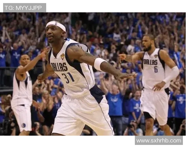 2011年季后赛小牛与雷霆第二场激战回顾与精彩瞬间解析