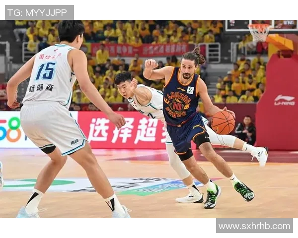 2013年CBA青岛队对决广东队精彩回顾与赛季分析